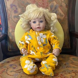 Adora Baby Doll – 2 lbs – Beautiful Blue Eyes – Good Condition